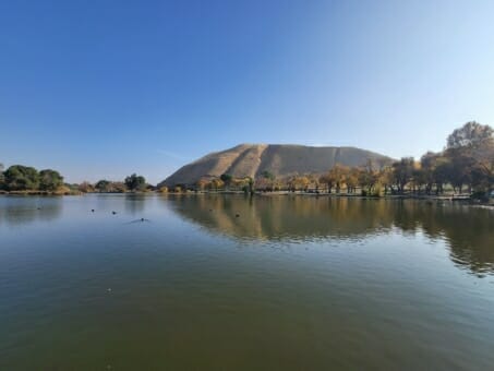 Durango CO to/from Bakersfield (BFL) CA flight deal from $336rt