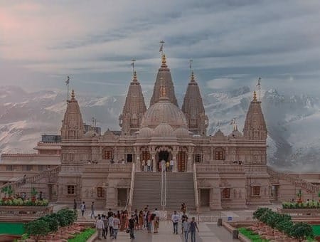 Durango CO to Mumbai (BOM) Indi flight deal from $995rt