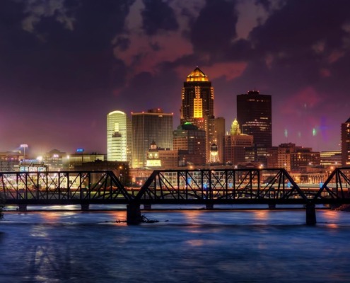 Durango CO to/from Des Moines (DSM) IA flight deal from $240rt