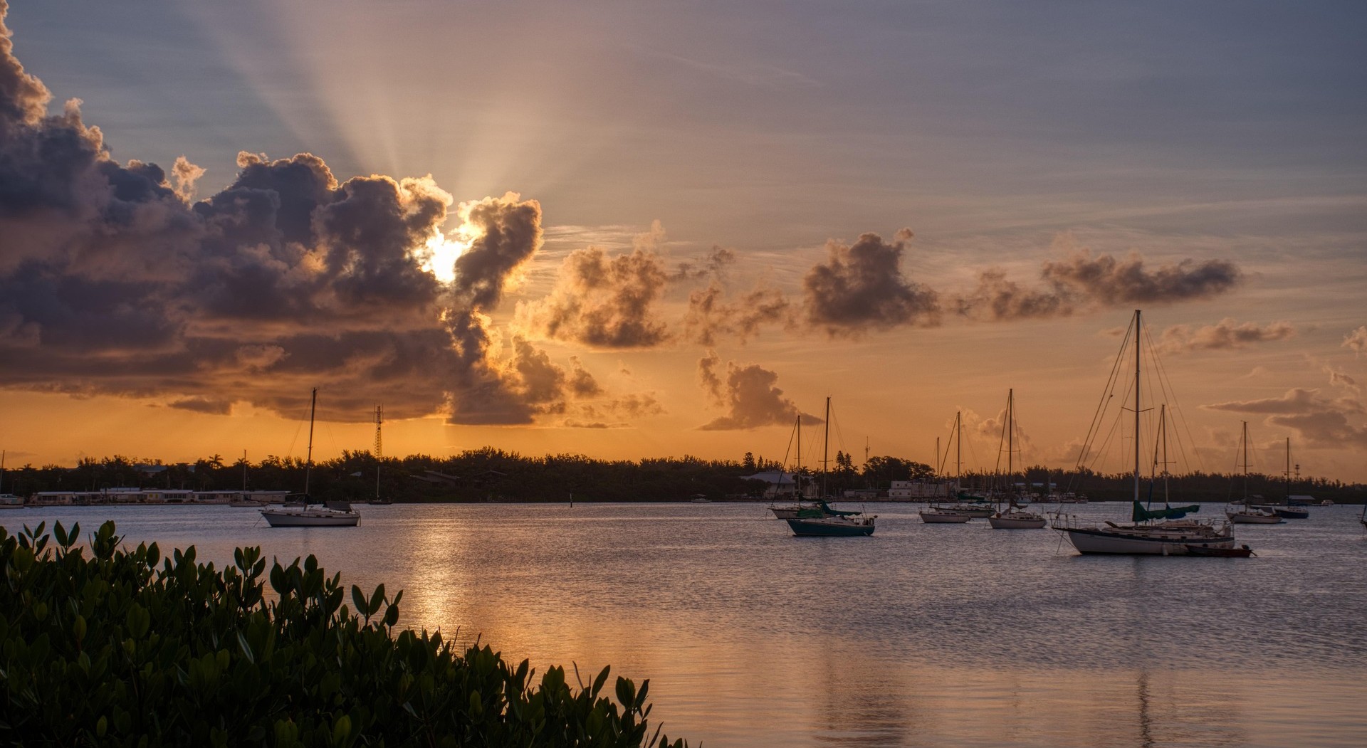 Durango CO to/from Sarasota (SRQ) FL flight deal from $318rt