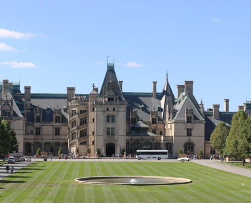 Durango CO to/from Asheville (AVL) NC flight deal from $240rt