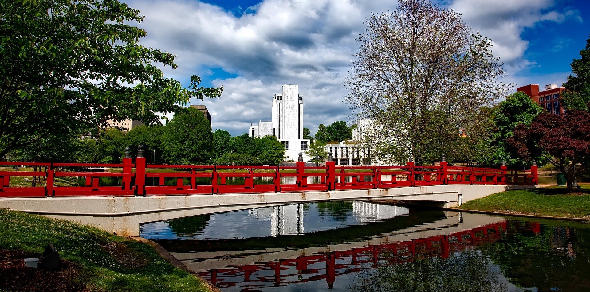 Durango CO to/from Huntsville (HSV) AL flight deal from $288rt