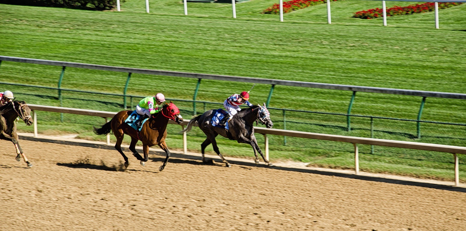 Durango CO to/from Louisville (SDF) KY flight deal from $338rt